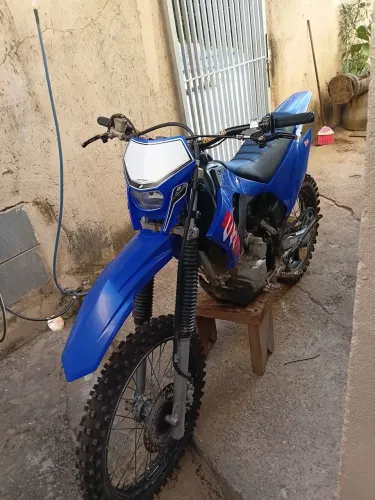 Vendo crf 230