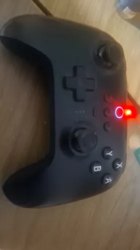 ? COMBO GAMER: XBOX SERIES X + NINTENDO SWITCH V2 + 3 CONTROLES