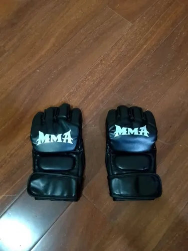 Luva MMA preta ( nova )