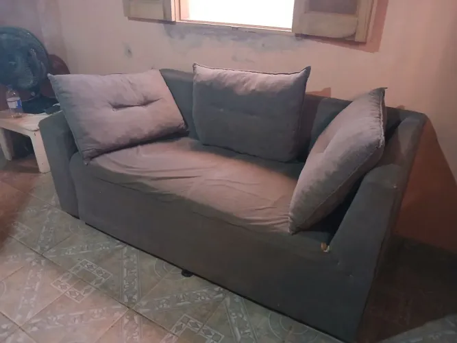 Vende-se se esse sofá