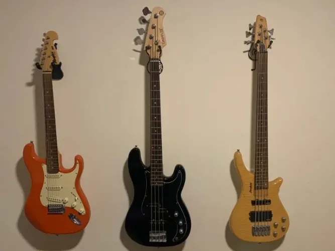 Guitarra e Contrabaixos Memphis Tagima Strinberg e Groovin