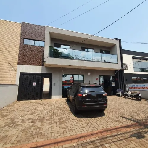 Sobrado com 3 dormitórios à venda, 304 m² por R$ 2.100.000,00 - Bandeirantes - Londrina/PR