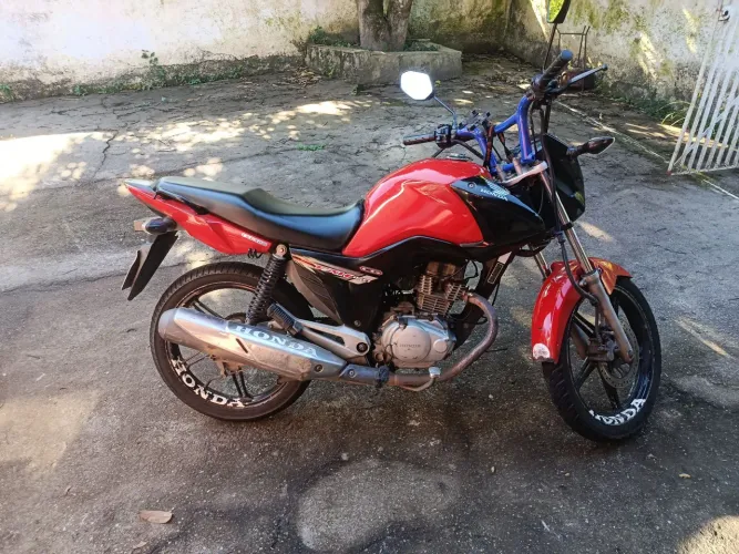 Vendo fan 150 2015
