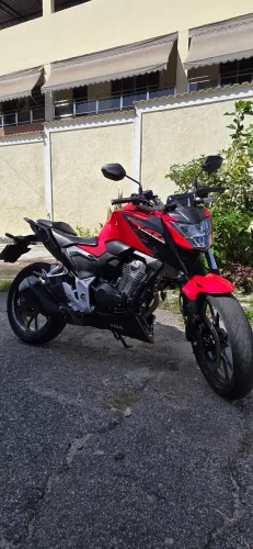 CB Twister 300 F