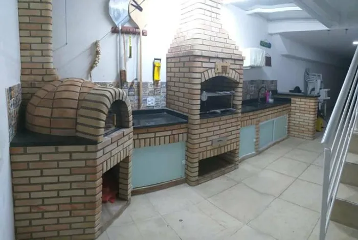 Churrasqueira 95x70x3,20 alt* com Mão de Obra - Tij. Vermelho