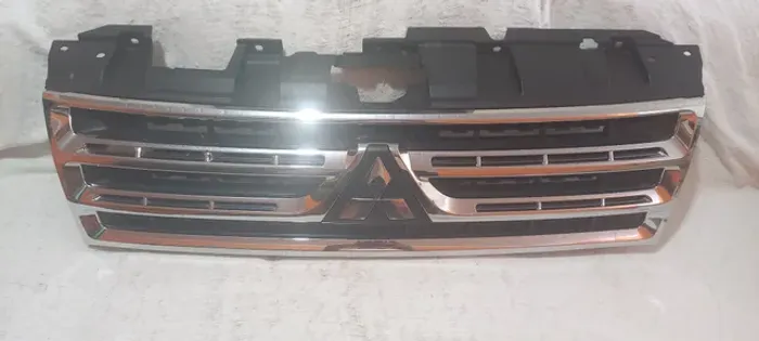 Grade frontal pajero full 2008/14