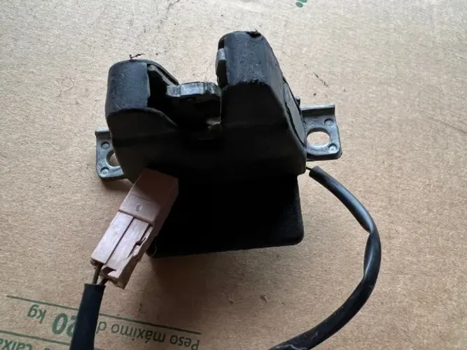 fechadura tampa traseira eletrica vw gol g5/g6 original