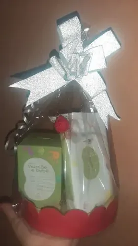 KITS PARA PRESENTEAR COM PRODUTOS MAMÃE E BEBÊ NATURA