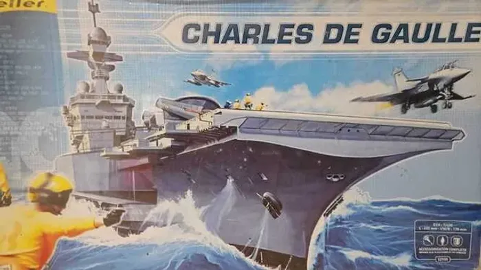 Navio Porta-aviões Francês Charles De Gaulle - Revell-heller