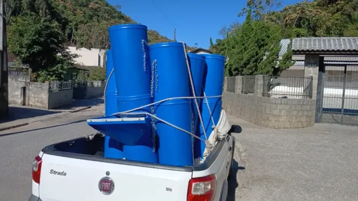 Locação de Tubo descida Entulhos