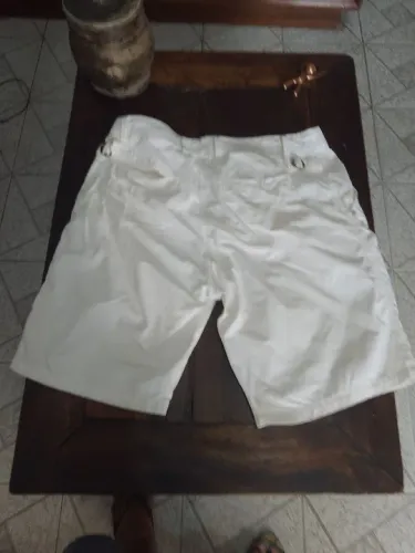 Bermuda sarja. LIMITS. 46