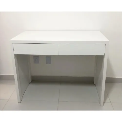 Escrivaninha em MDF