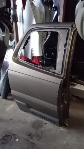 Porta traseira direita fiat strada 3 portas locker 2015 a 2019 original