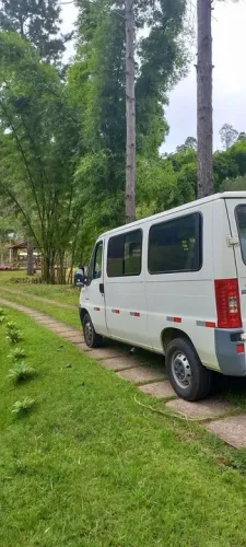 LOCAÇÃO DE VAN COM MOTORISTA/FRETES/ 15 PASSAGEIROS/ AR-CONDICIONADO 