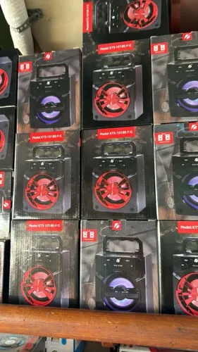 Caixa caixinha de som mp3 radio bluetooth