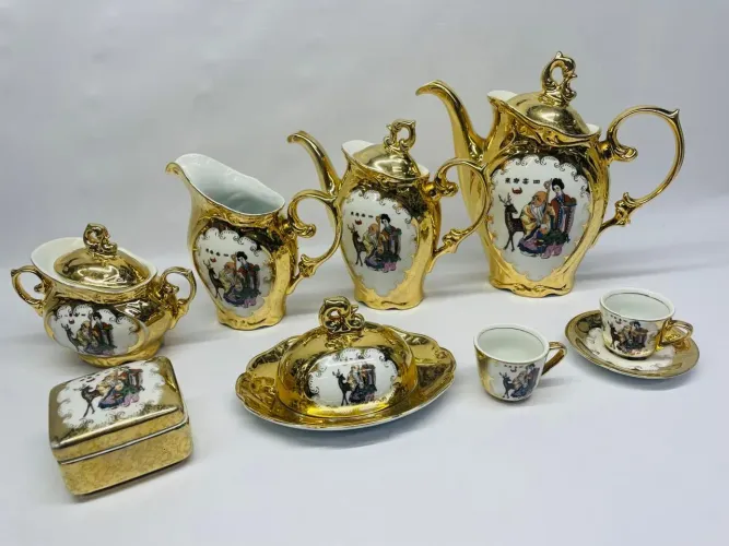 Antigo jogo de porcelana DANIELE MILIONE 