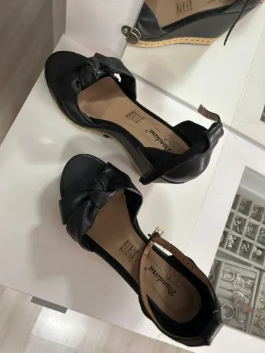 SANDÁLIA PRETA DANDARA T/37