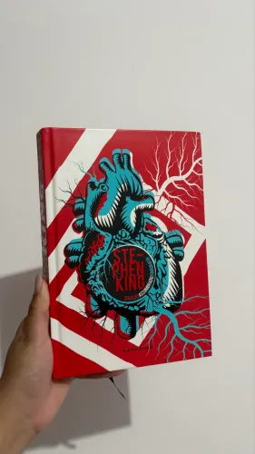 Livro Darkside ?Coração Assombrado? 