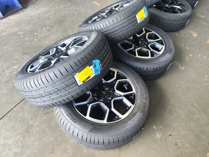 RODA ARO 20 FORD RANGER LIMITED PLUS À BASE DE TROCA