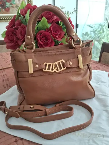 Bolsa Arezzo (NOVA)