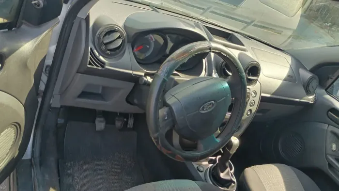 Ford Fiesta Sed. 1.6 8V Flex 4P 2012