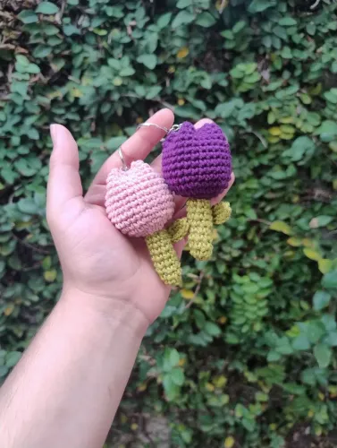 Chaveiro de crochê Tulipas