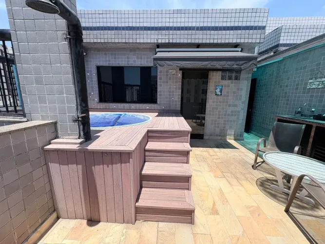 EXCELENTE COBERTURA DUPLEX COM PISCINA PRIVATIVA JUNTO AO METRO SÃO FCO XAVIER.