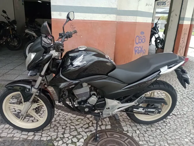 Honda cb300 