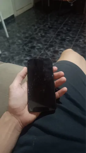 iPhone X 256gb tela trincada ( funcionando normalmente )