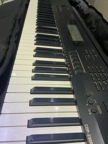 Piano Casio CDP-230RBK