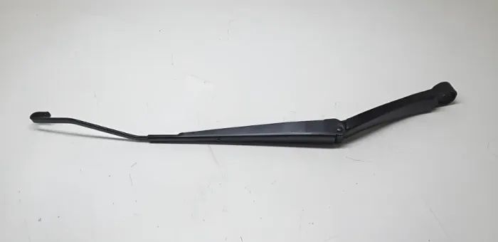 Braço Limpador Parabrisa Diant Esq Nissan Versa 2014 15 A 19 Esquerdo (Usado)