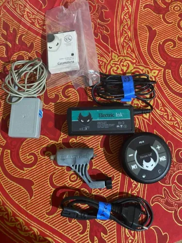 Máquina e fonte eléctric ink
