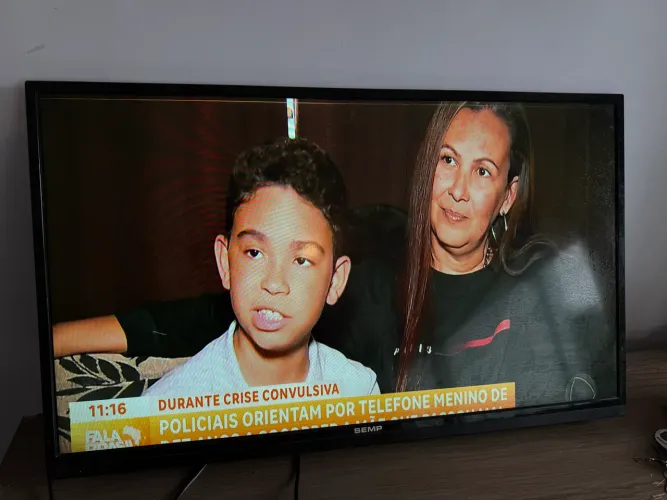  40" Semp Toshiba DL4061