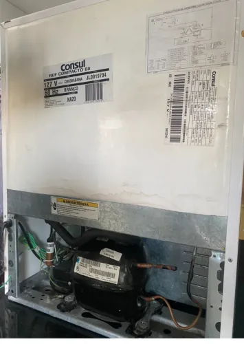 Frigobar branco 80 litros