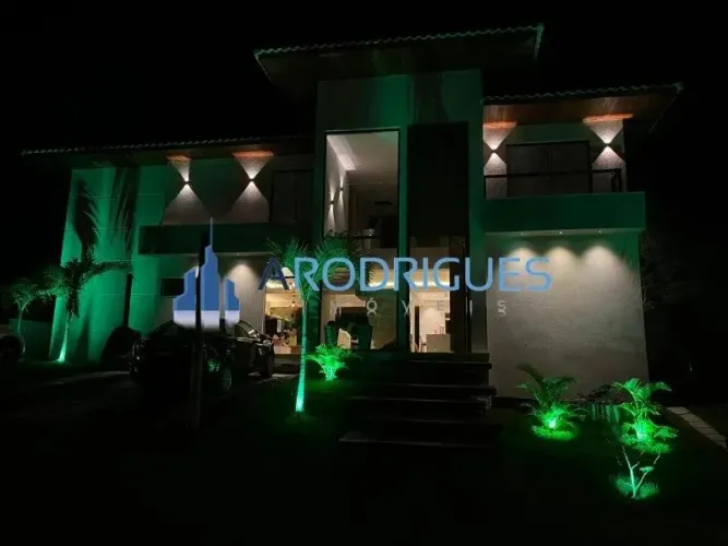 Casa à Venda Em Praia do Forte Porteira Fechada em Condomínio de Luxo Oportunidade