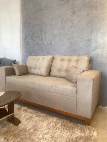 Sofá 3 Lugares Bege Elegante