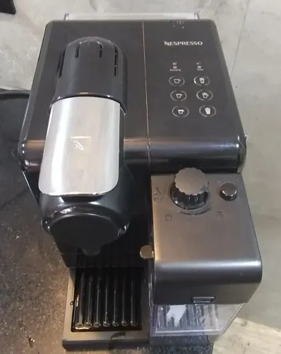 Cafeteira elétrica da Nestlé