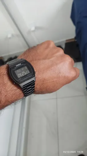 Relógio Casio tamanho médio 