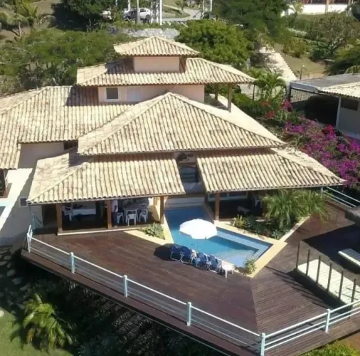 Casa com 4 dormitórios para alugar, 300 m² por R$ 27.033,33/mês - Ferradurinha - Armação d