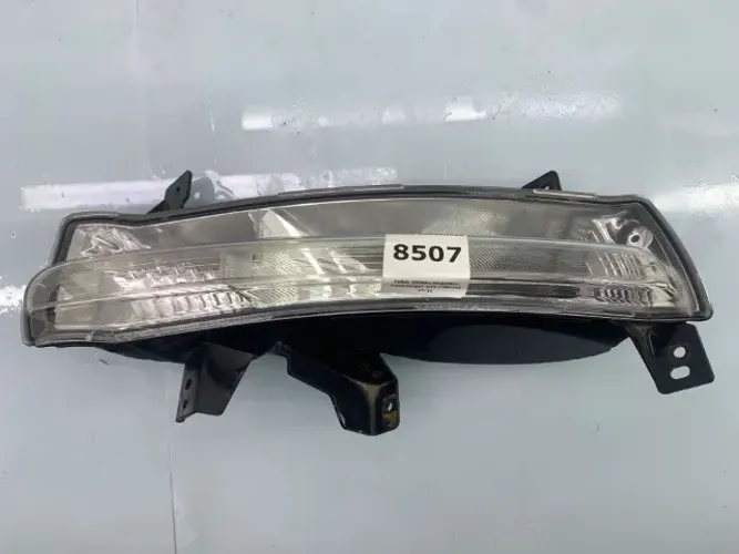 FAROL DIURNO ESQUERDO Parachoque Jeep Compass 17/19 etq8507