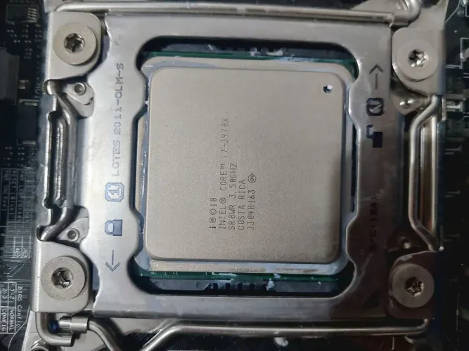 Raridade: Placa Mãe Intel DX79SR Socket LGA 2011
