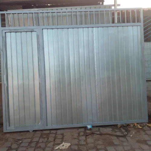 Portão medindo 3,40 comprimido)2,50 na altura fechadura stam, completo todo galvanizado.