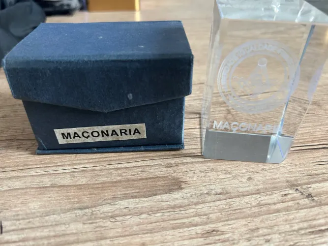 Cubo decorativo Maçonaria em Vidro 5x5x8cm