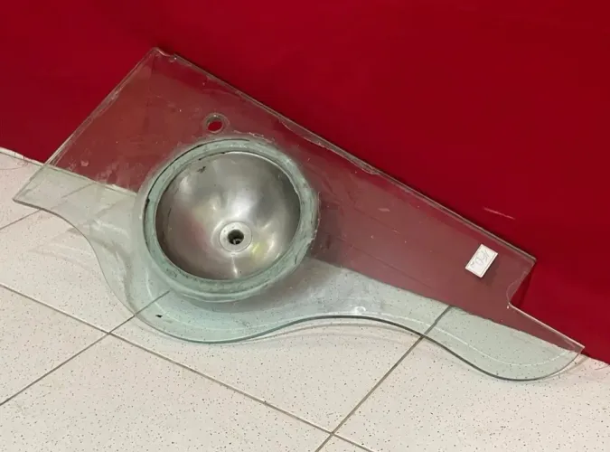 Cuba de vidro com bojo em aço inox