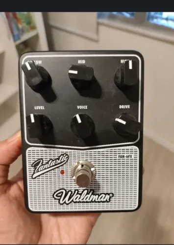 Pedal de efeito Waldman Fantastic FAN-6FX