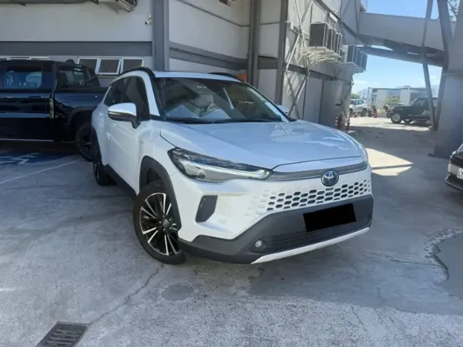 COROLLA CROSS XRX HYBRID 1.8 AUT. 2025 12.000KM (Estado de 0KM)