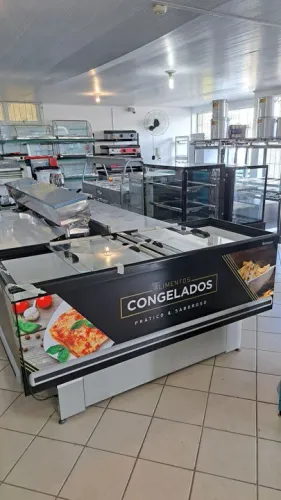 A. Ilha de congelados 1.90m é 2.90mt  Gelopar 