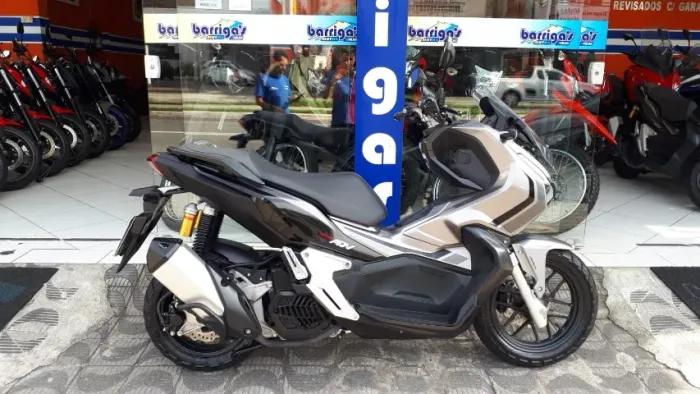 Honda Adv 150 Abs 2023 Prata Impecável