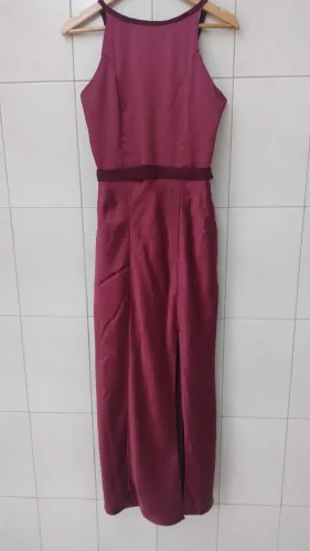 Vendo 3 vestidos de festa. Lindos. Conservados. Laranja. Lilás. Marsala.