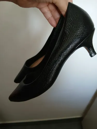 SAPATO 33 PRETO DE COURO 